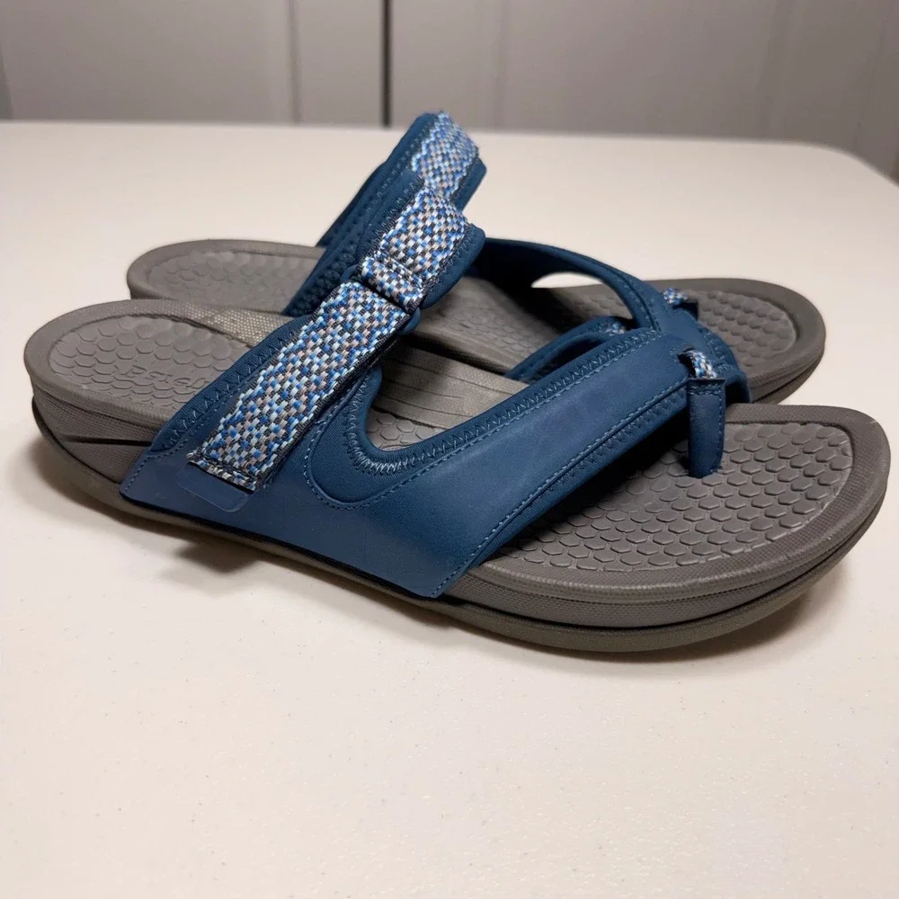 Baretraps Denni Blue Sporty Comfort Walking Sandals Adjustable Straps Size 8.5M